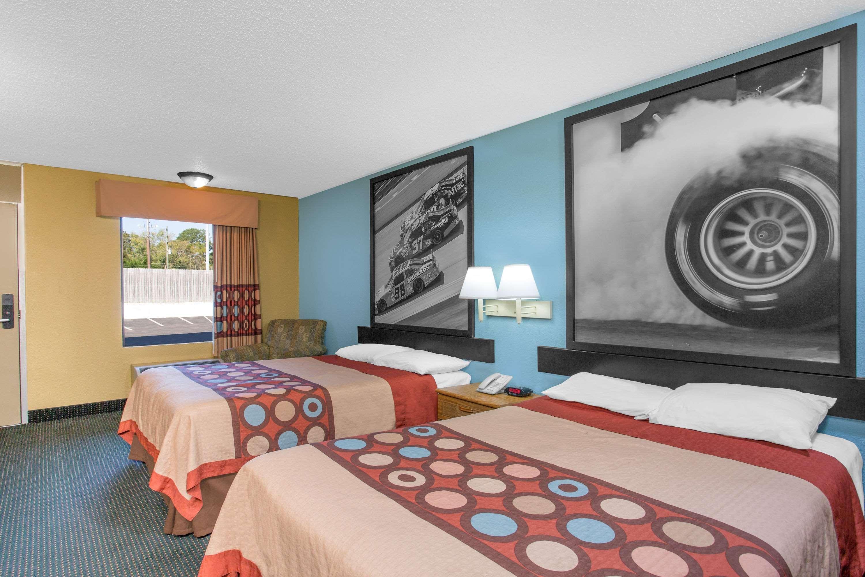 במוטל Super 8 By Wyndham דון מראה חיצוני תמונה