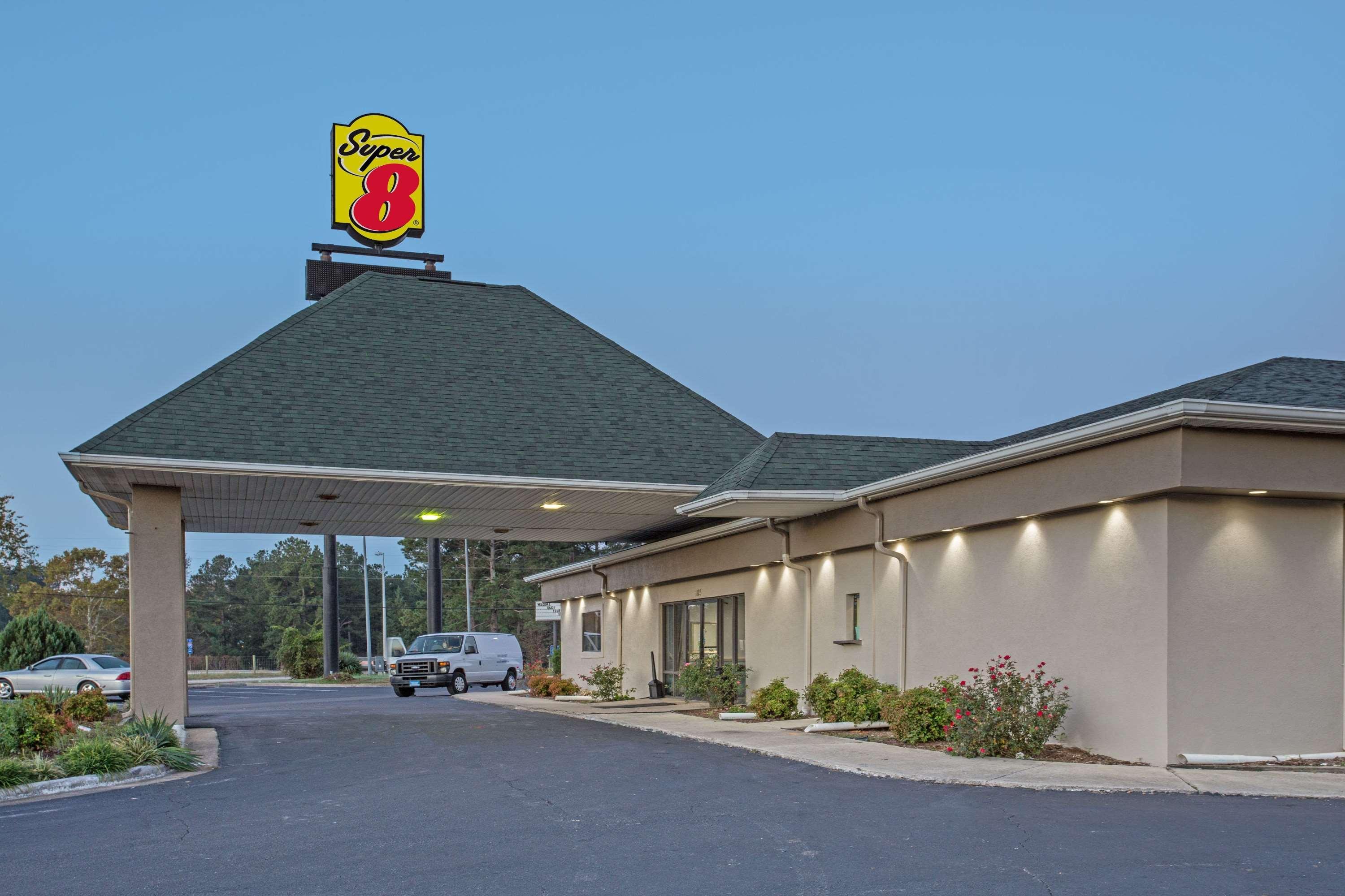 במוטל Super 8 By Wyndham דון מראה חיצוני תמונה